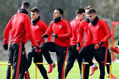 Van Gaal Feels Pressure As Manchester United Take On West Ham in FA Cup Quarterfinals