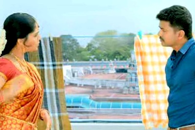 Actress Sunaina Talks About Vijay's Sweet Gesture When They Met On A Flight