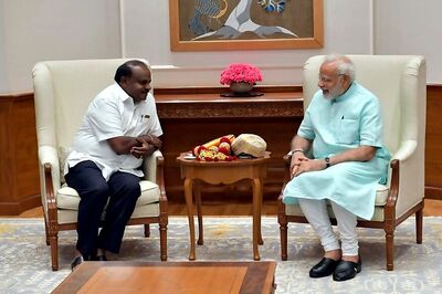 Kumaraswamy Meets PM Modi as Rahul Heads Abroad Putting Portfolio Allocation on Hold