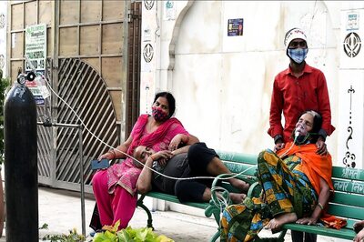 Yogi Asks Officials to Double Testing, Vaccination as UP Sees Record 38,000 Covid-19 Cases