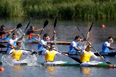 Australia win unexpected gold in canoe sprint