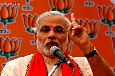 Divisive Congress should be thrown out: Modi