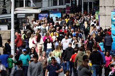 US Approaching Delta Wave Peak But Virus Expected to Become Endemic