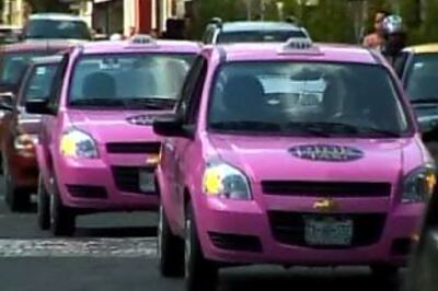 Pink taxis for women in Mexican city