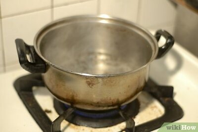 How to Preserve Cut Flowers With Wax