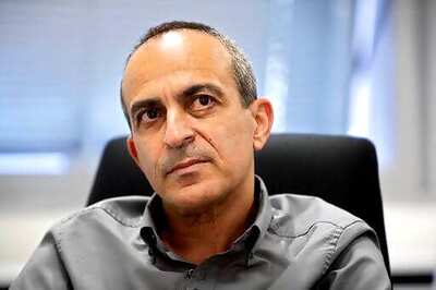AP Interview: Israeli Virus Czar Fights Outbreak, Politics