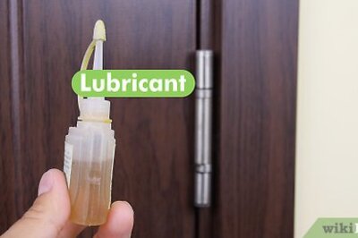 How to Lubricate Door Hinges